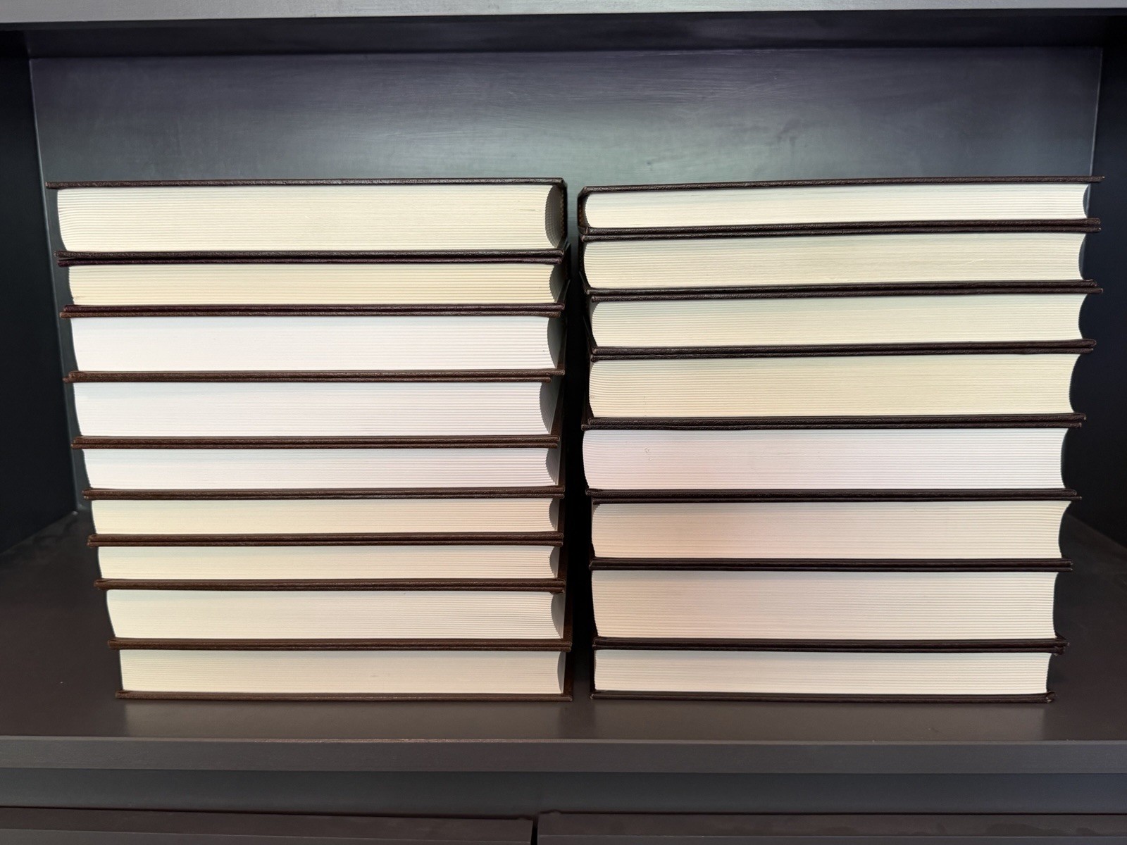 The Complete Biblical Library of the New Testament – 100% full set in 17 volumes