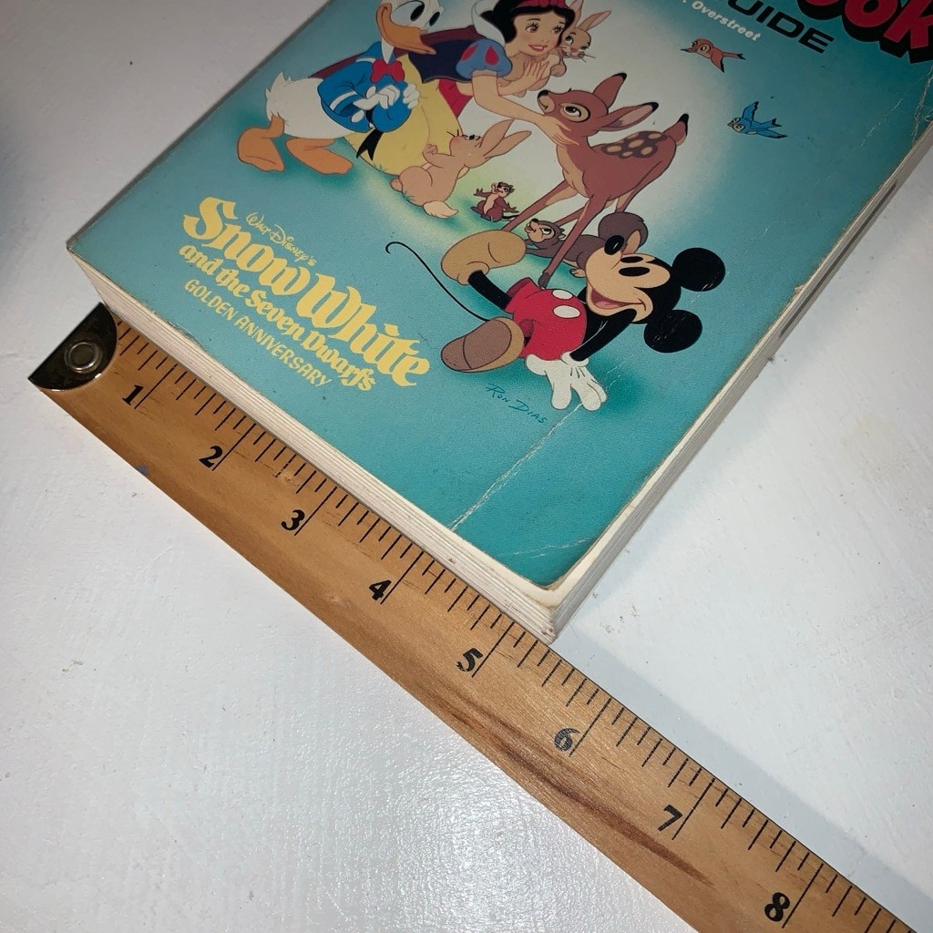 Unbranded Comic Book Price Guide One Size Blue Yellow