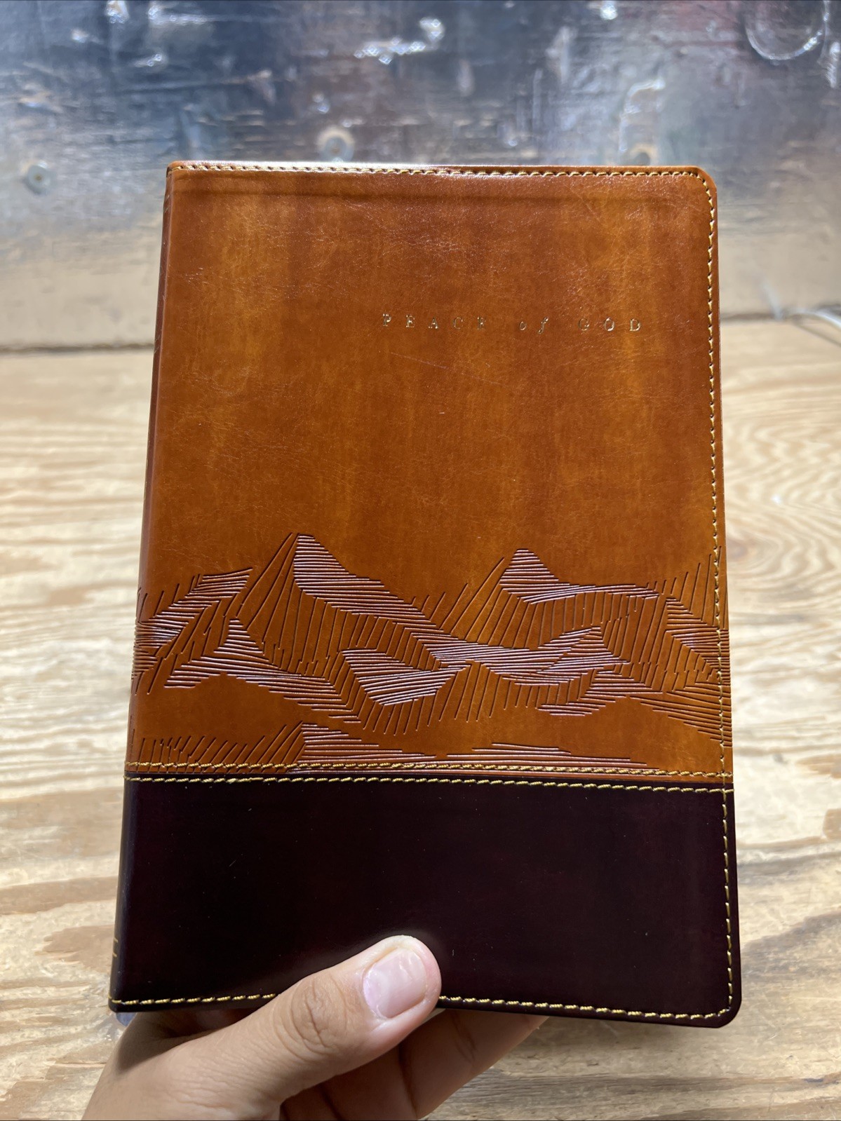 NKJV, Peace of God Bible (4893BRN – Brown Leathersoft)