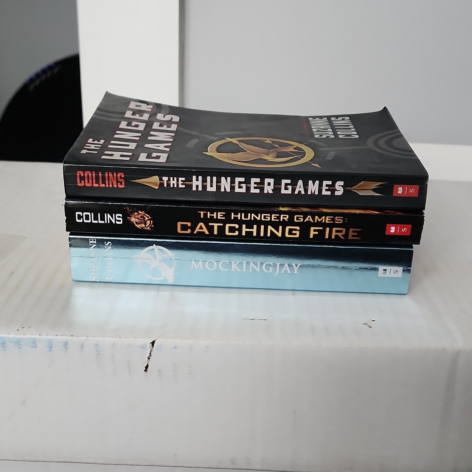 Suzanne Collins Hunger Games Trilogy Paperback: Hunger Games, Catching Fire