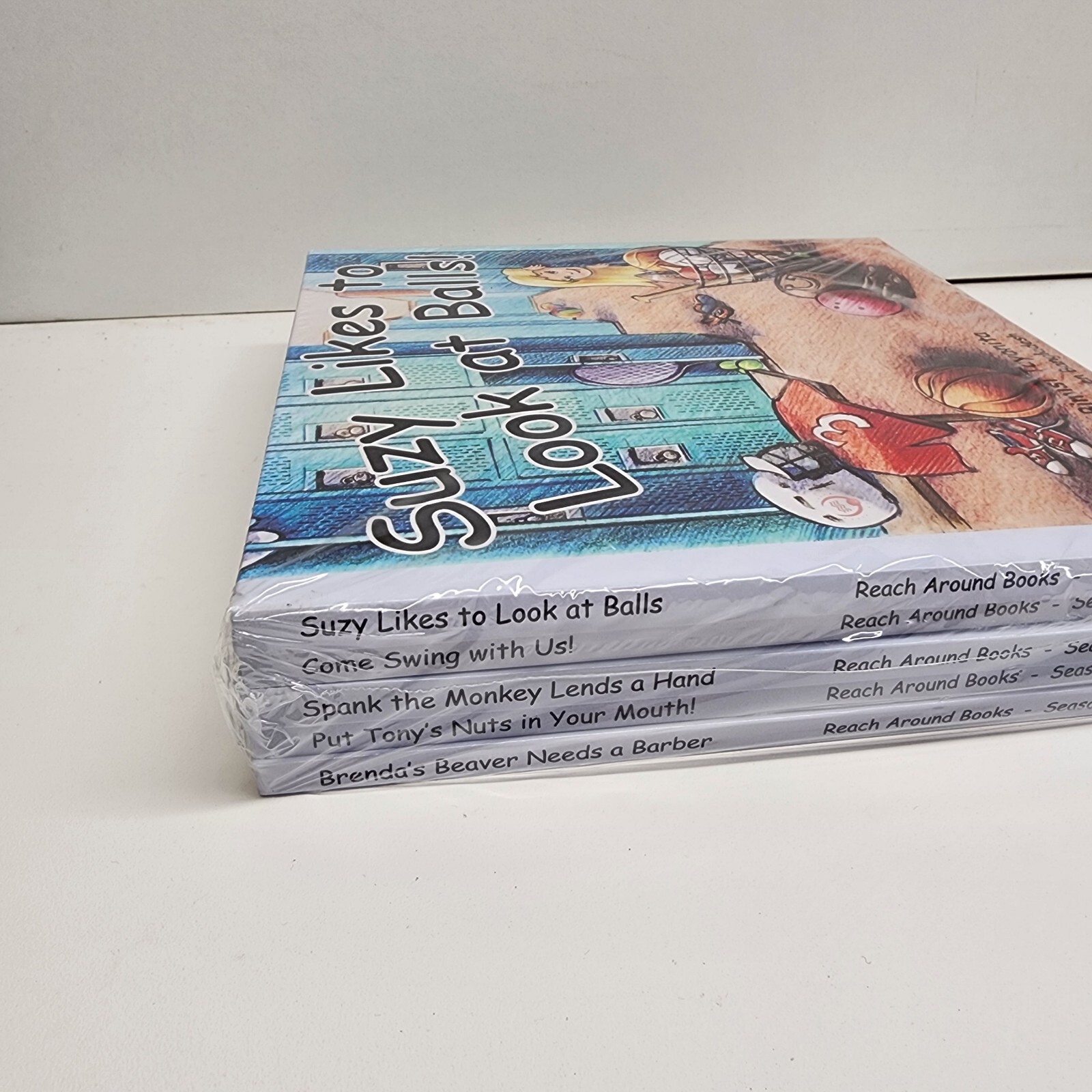 Reach Around Books Season One (Complete With Cover 5 Books 2016) VGC Beaver