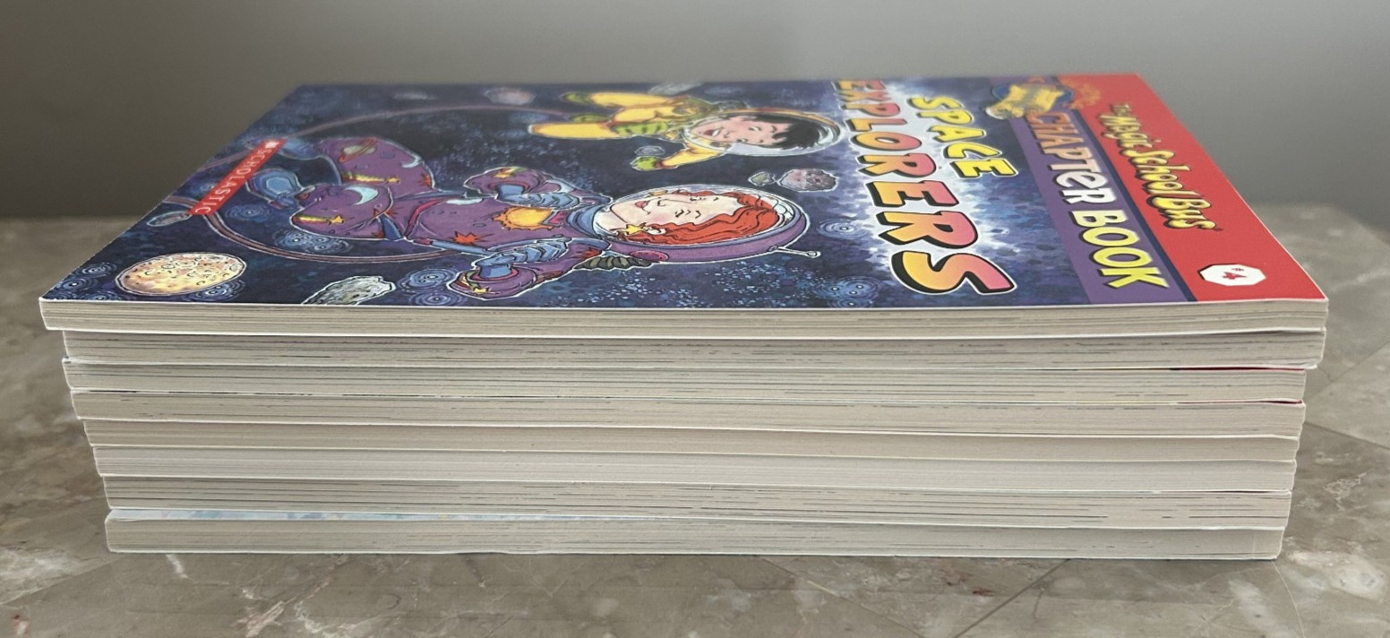 The Magic School Bus Chapter Books Boxed Set 1 2 3 4 5 6 7 8 Scholastic