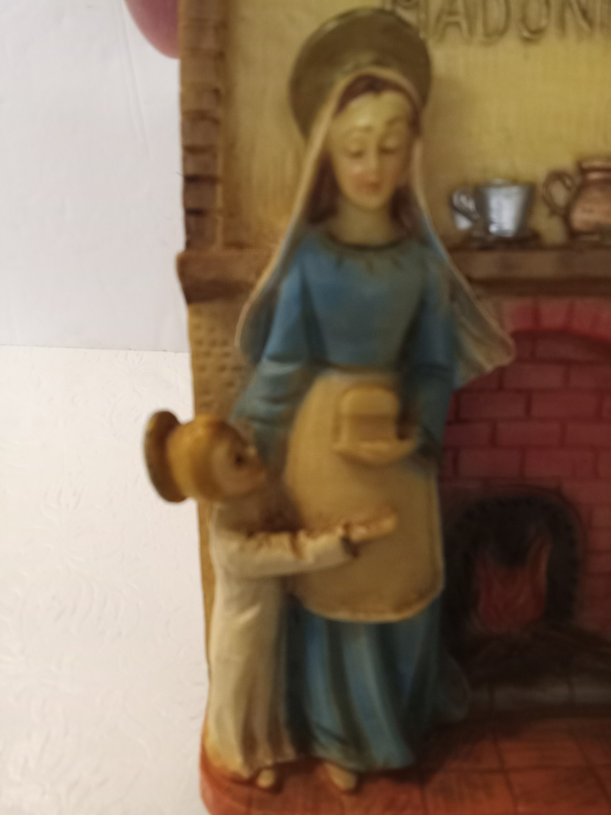 The Kitchen. Madona Display Resin Plake Figurine Unbranded.