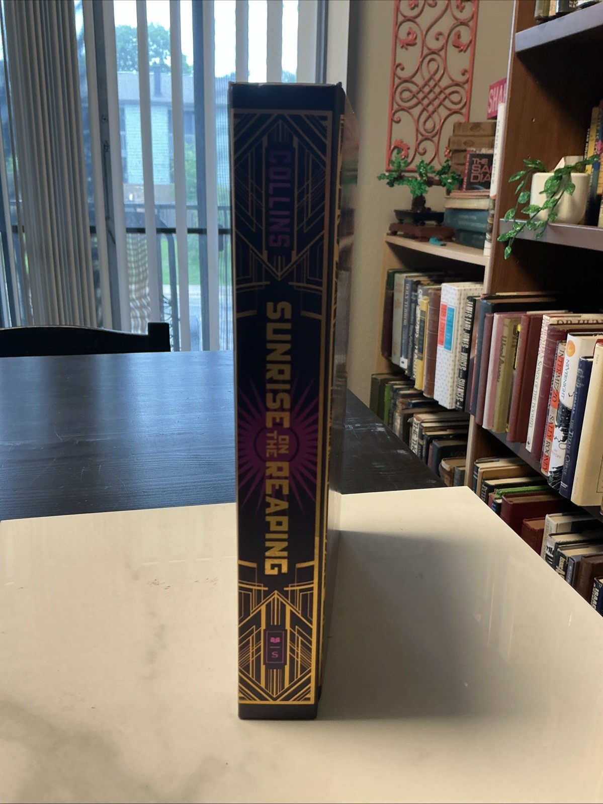 DELUXE SPRAYED EDGES ED. Suzanne Collins SUNRISE ON THE REAPING