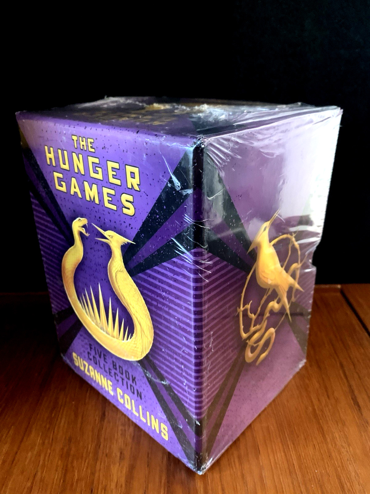 NEW CLEAN! Hunger Games 5-Book Hardcover Box Set Suzanne Collins FRESH! SEALED!